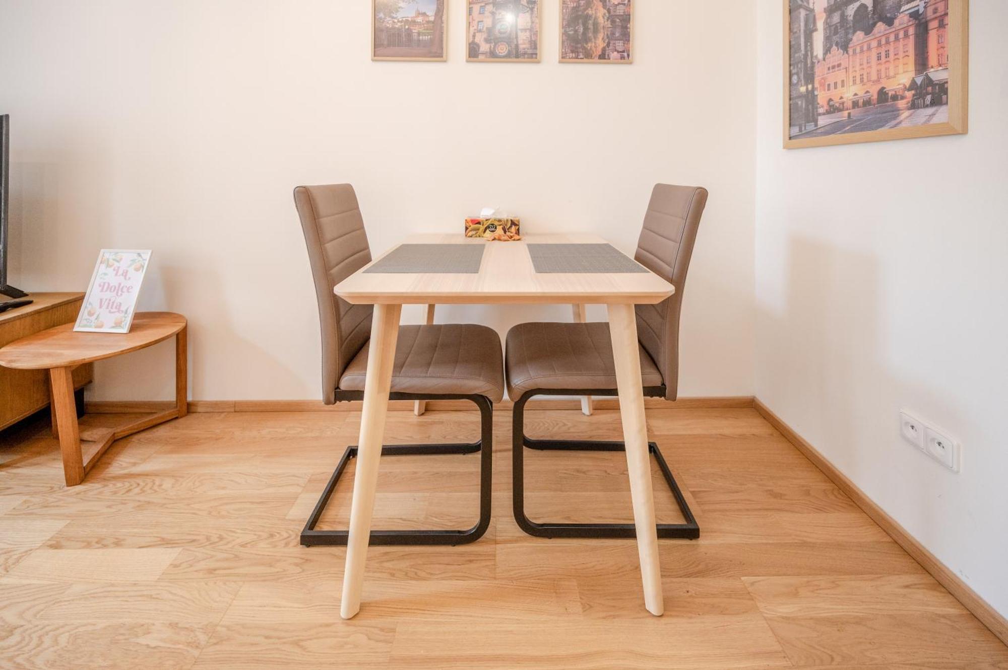 Seifertova Apartments By Willstay Praga Esterno foto