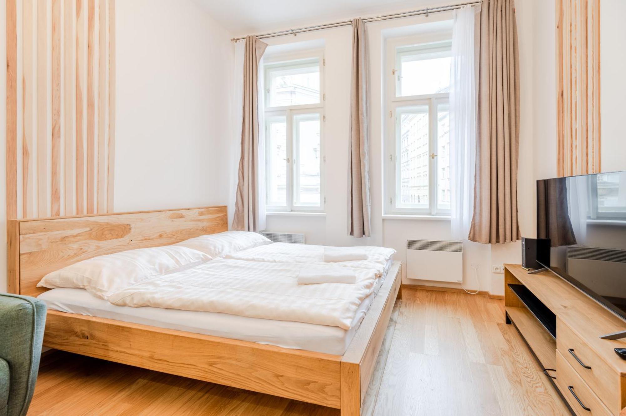 Seifertova Apartments By Willstay Praga Esterno foto
