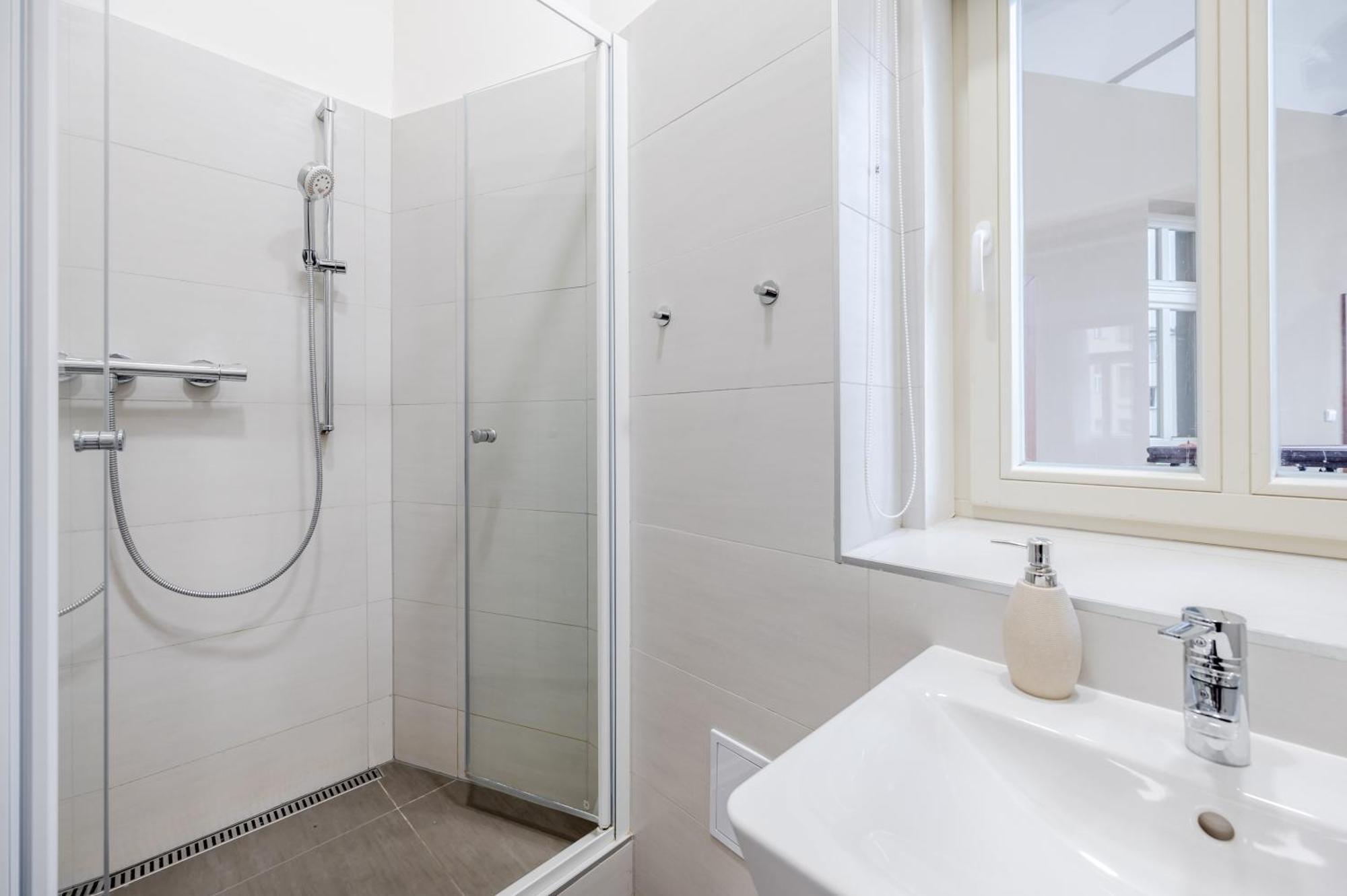 Seifertova Apartments By Willstay Praga Esterno foto