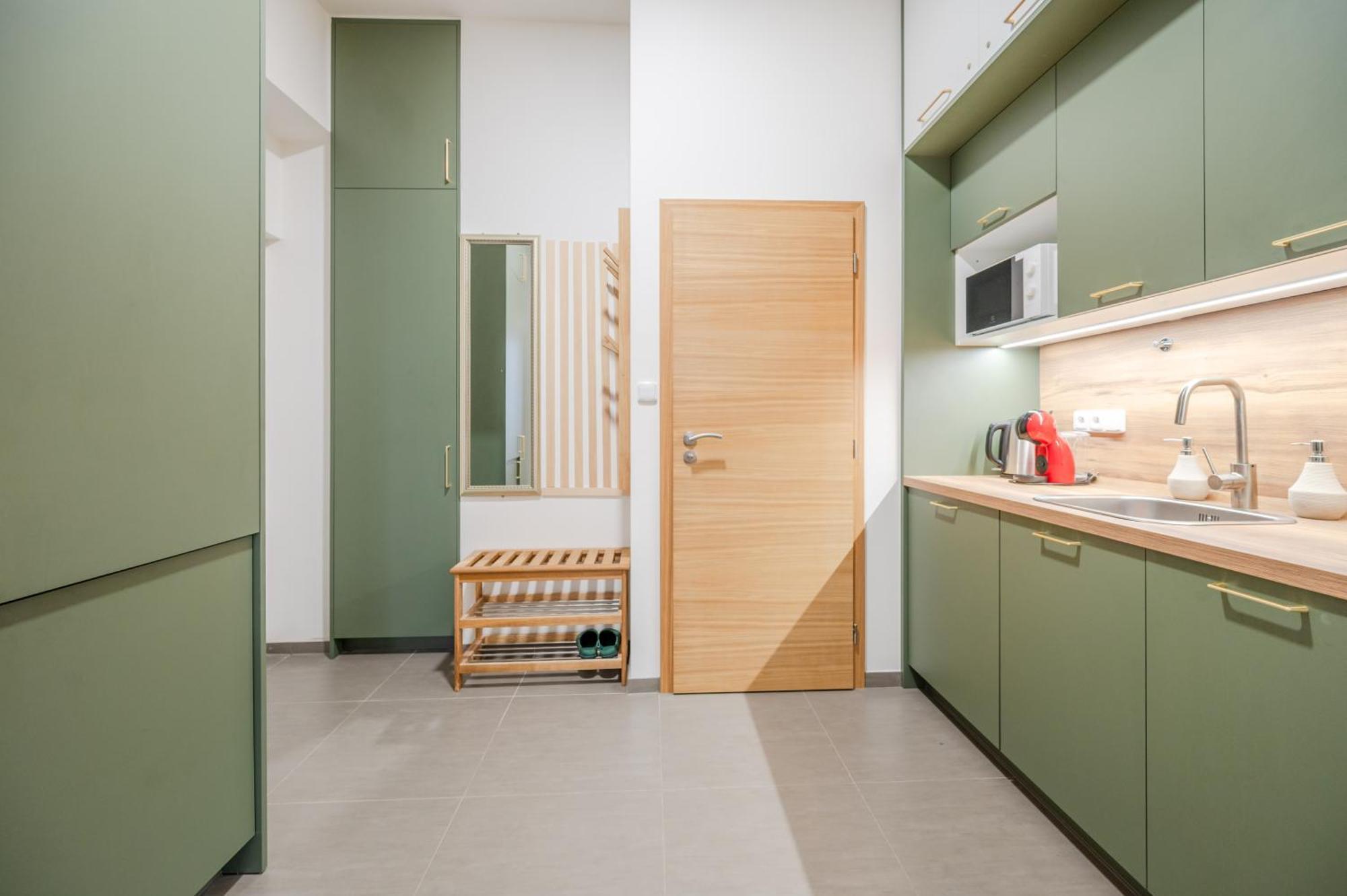 Seifertova Apartments By Willstay Praga Esterno foto