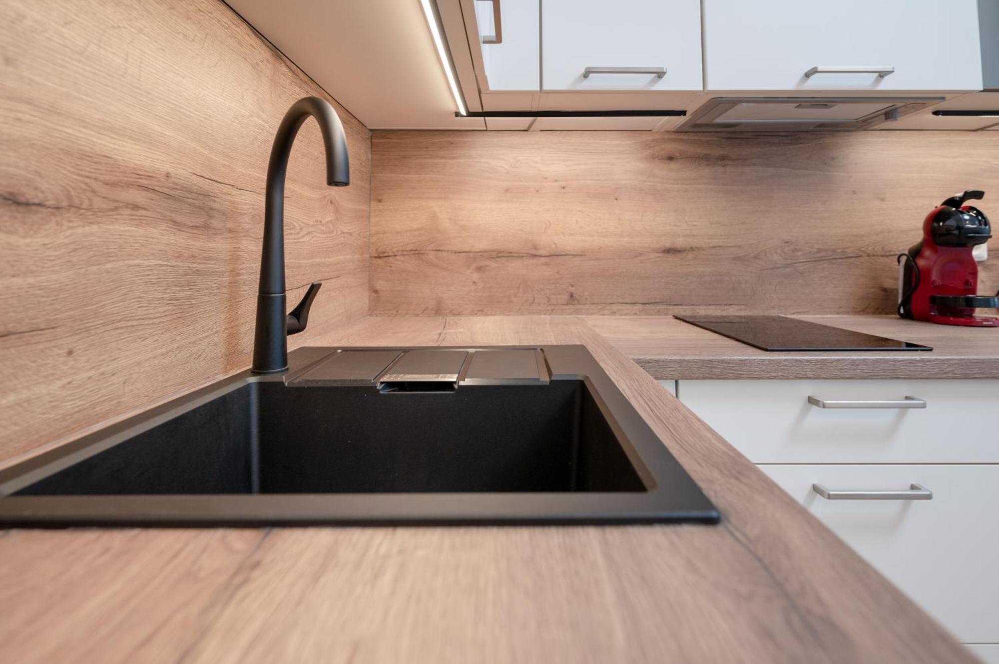 Seifertova Apartments By Willstay Praga Esterno foto